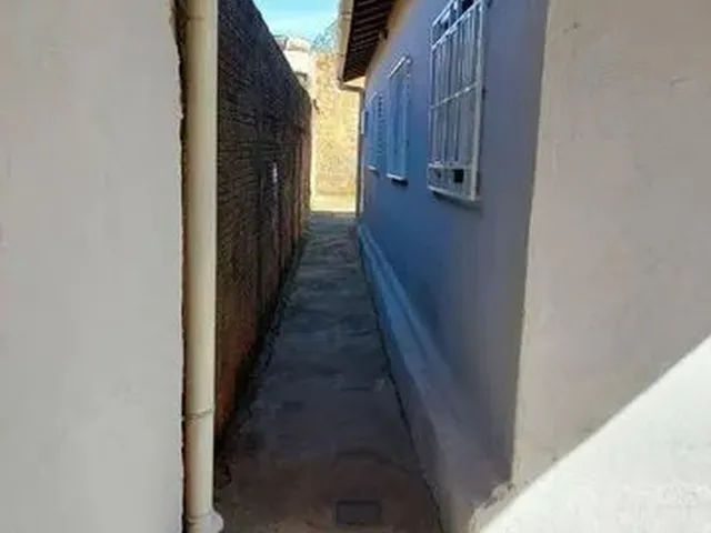 Imagem 4: Casa com 3 Dormitórios À Venda por R$ 150.000,00 - Jardim Triângulo - Uberaba/Mg