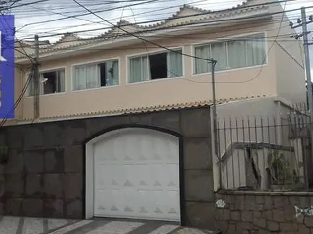 Imagem: Casa com 3 Dormitórios À Venda, 250 M²