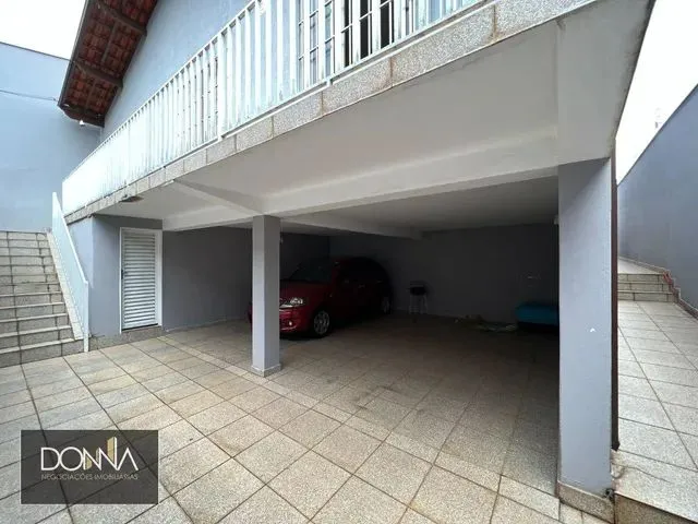 Imagem: Casa com 3 Dormitórios À Venda, 175 M²