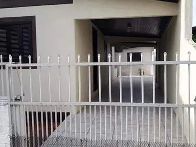 Imagem 4: Casa de 08 Dormitórios a Venda em Torres