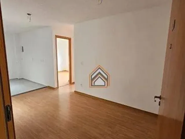Imagem: O apartamento possui 2 Dormitórios, 1 Banheiro, 1 Vaga na