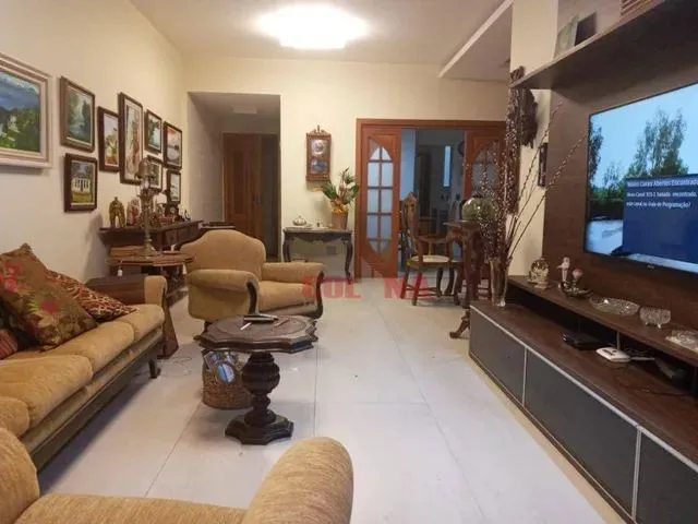 Imagem: Apartamento com 3 Dormitórios, 140 M²