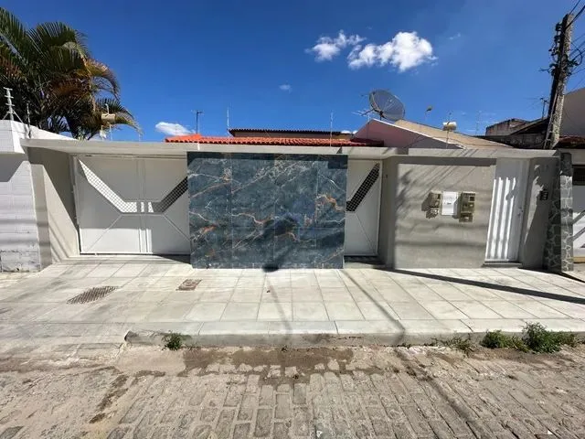 Imagem: Vitória da Conquista - Casa Padrão - Candeias