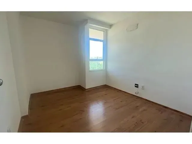 Imagem 10: Excepcional Apartamento de 3 Quartos em Localização Privilegiada com Vista Panorâmica