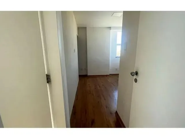 Imagem 15: Excepcional Apartamento de 3 Quartos em Localização Privilegiada com Vista Panorâmica