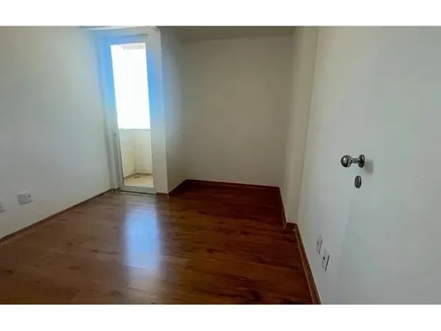 Imagem 14: Excepcional Apartamento de 3 Quartos em Localização Privilegiada com Vista Panorâmica