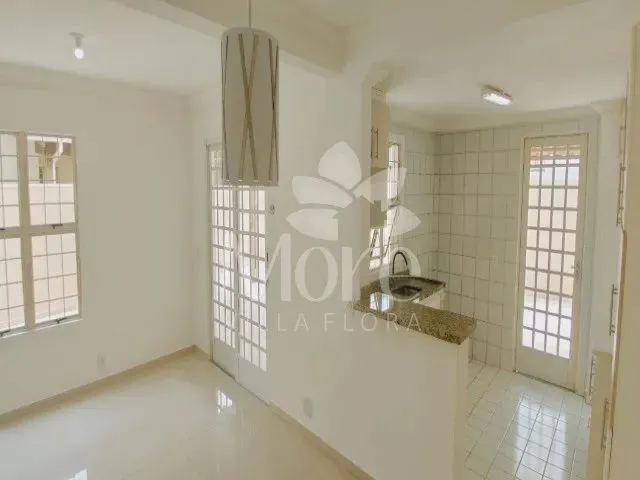 Imagem 1: Locação de Casa Modelo Flávia, com 3 Quartos, Sendo 1 Suíte, Quintal Grande No