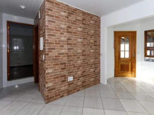 Imagem: Casa com 2 Quartos para Alugar no Bairro