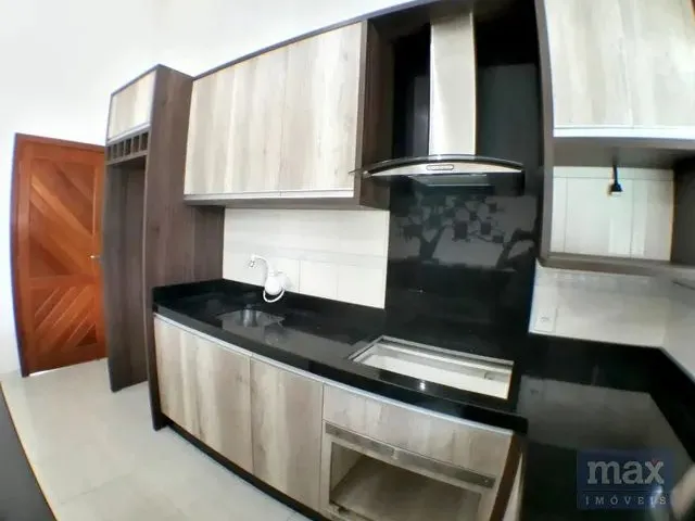 Imagem 1: Itajaí - Casa Padrão - Espinheiros