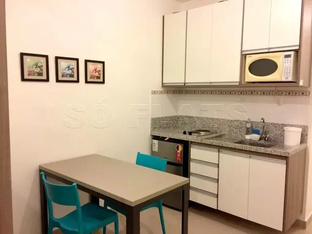 Imagem: O studio possui 1 Dormitório, 1 Banheiro, 1 Vaga na