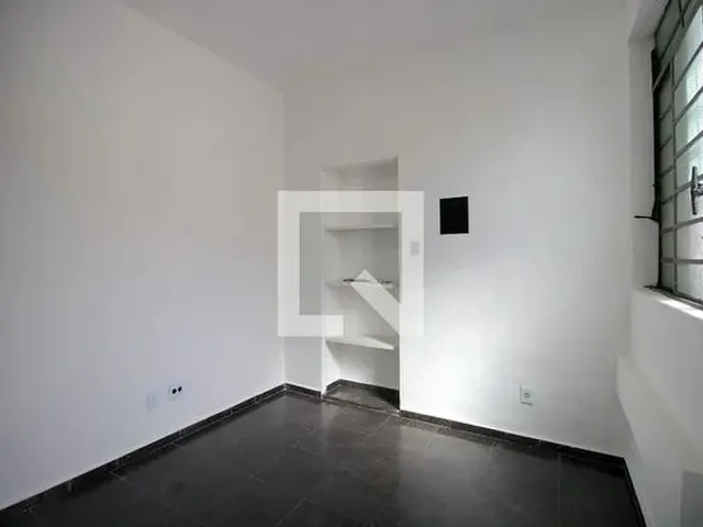Imagem: Casa para Aluguel - Floresta, 3 Quartos