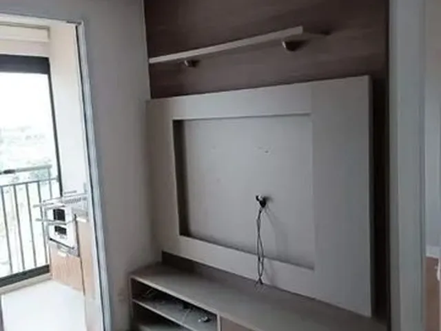 Imagem: O apartamento possui 2 Dormitórios, 1 Suíte, 2 Banheiros,
