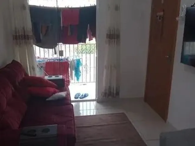 Imagem: Colombo - Apartamento - Campo Pequeno