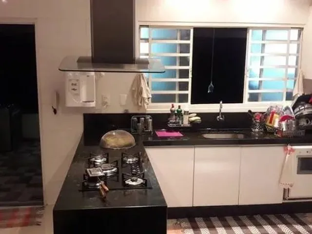 Imagem 8: Casa a Venda com 4 Quartos, Transferência de Dívida