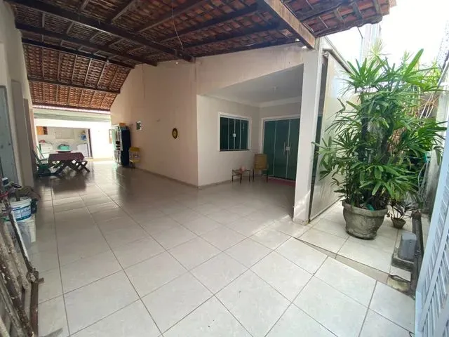 Imagem 1: Vendo Casa em Residencial Pinheiros, Reformada e com 2 Pavimentos, 3 Quartos com Suíte