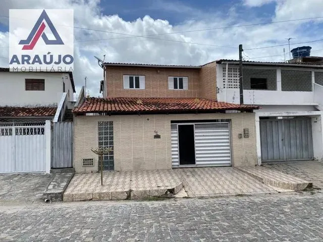 Imagem 1: Casa com 3 Dormitórios À Venda, 120 M² por R$ 280.000,00 - Funcionários II - João