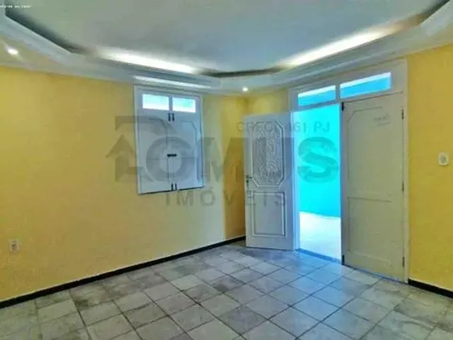 Imagem 2: Excelente Casa de 2/4 À Venda na Melhor Localização do Bugio