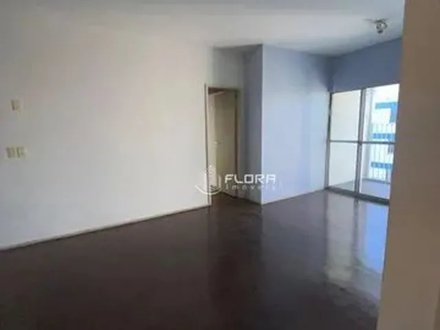 Imagem 2: Apartamento com 3 Dormitórios À Venda, 134 M² por R$ 300.000,00 - Comercial
