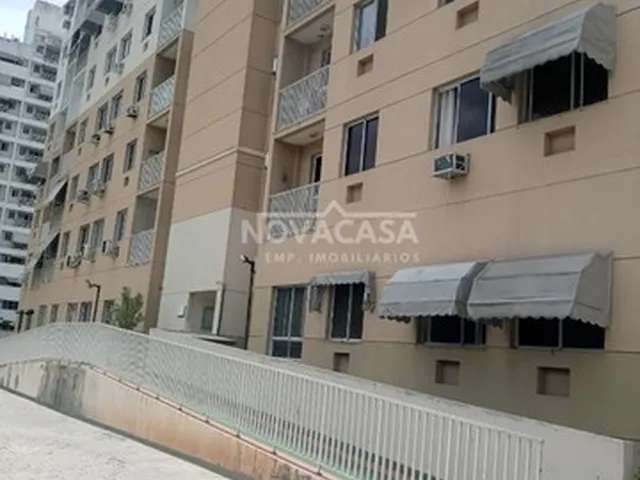Imagem: Apartamento À Venda com 2 Quartos em Irajá