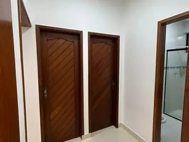 Imagem 2: Vendo Linda Casa de 4 Quartos na Marambaia
