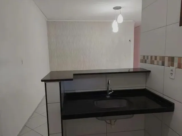 Imagem 6: Casa em Maria Ortiz com Quintal e Garagem