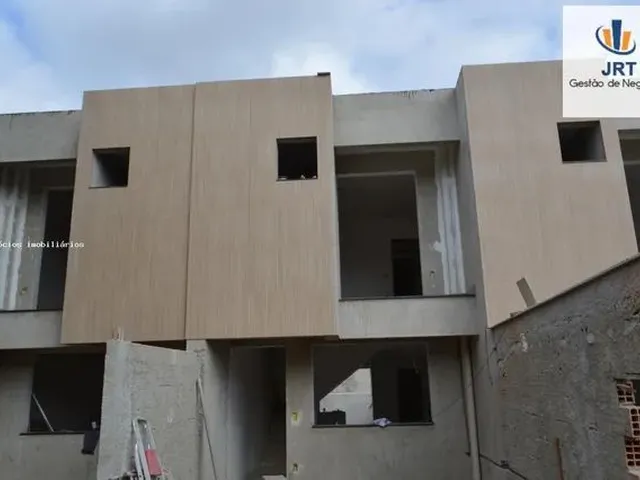Imagem: Casa Geminada a Venda no Bairro Maracanã
