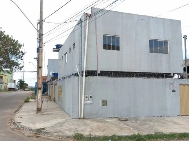 Imagem: Excelente Sobrado de Esquina, Qd. 301 do