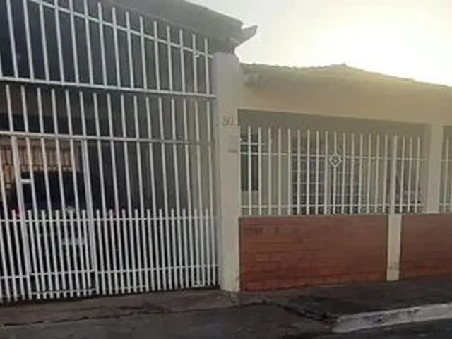 Imagem: Vendo Casa Ampla com Garagem