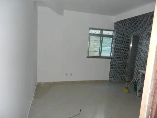 Imagem: Alugo Quitinete Dois Vão