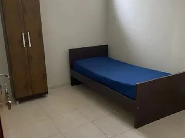 Imagem: Alugamos Quartos para Homens no Centro