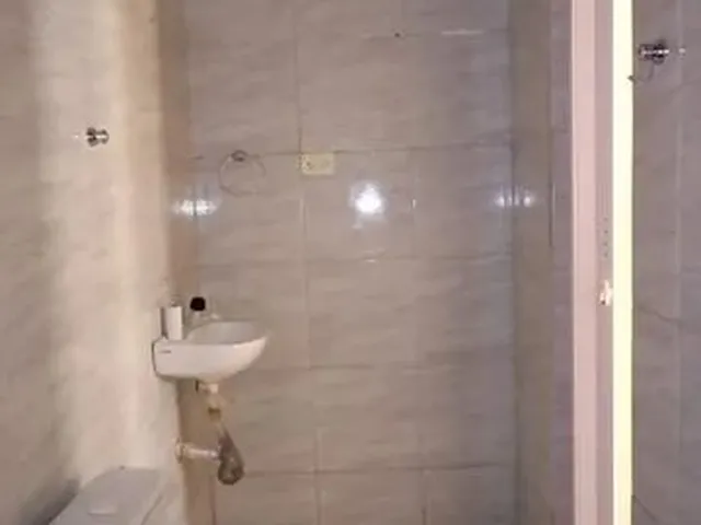 Imagem 13: Excelente Imovel, com 2 Quartos, Sendo Uma Suíte, Garagem, Quintal, Forrada e Gradeada