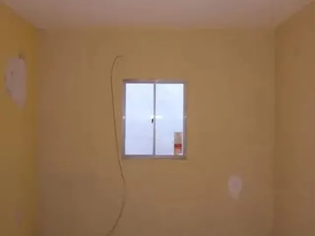 Imagem 3: Excelente Imovel, com 2 Quartos, Sendo Uma Suíte, Garagem, Quintal, Forrada e Gradeada