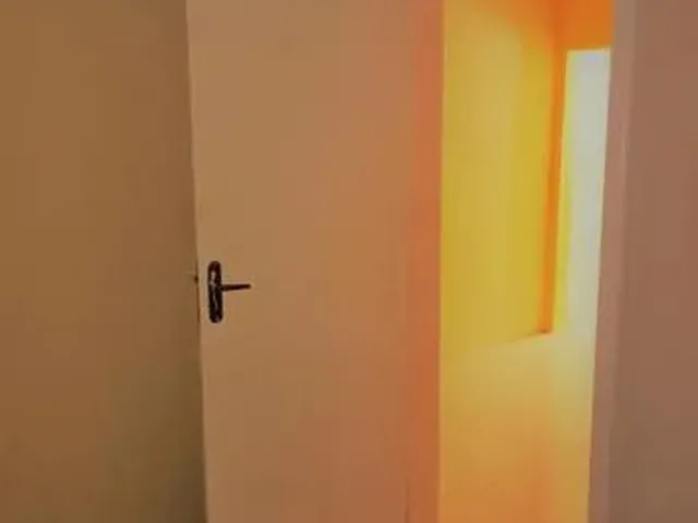 Imagem 6: Excelente Imovel, com 2 Quartos, Sendo Uma Suíte, Garagem, Quintal, Forrada e Gradeada