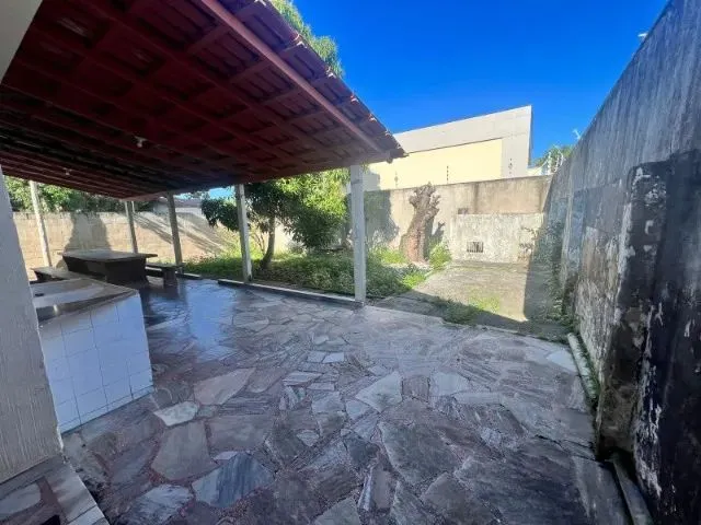 Imagem 3: Alugo Casa de 3 Quartos no Bairro Colina