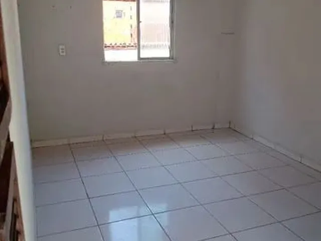 Imagem: Alugo Kitnet Água e Luz Inclusa!