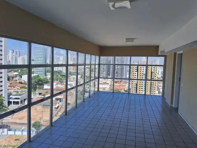 Imagem 1: Apto 3/4, Dependência, com Armários na Cozinha e Quartos, 150M2, Taxas Inclusas 2850,00