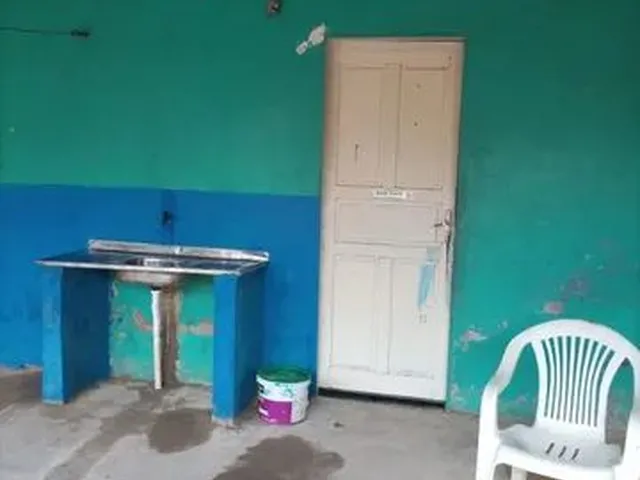 Imagem 4: Aluga-Se Um Quarto