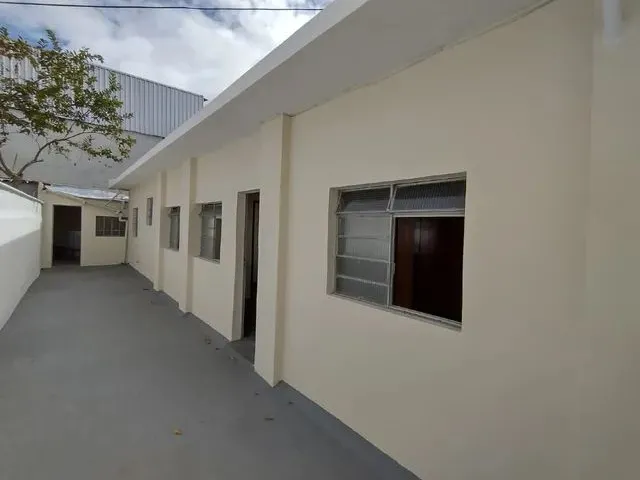 Imagem 2: Aluga Excelente Barracão com 2 Quartos com Terceiro Reversível