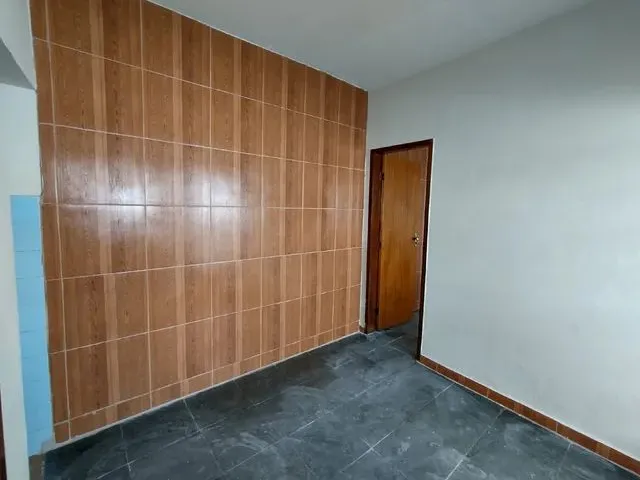 Imagem 10: Aluga Excelente Barracão com 2 Quartos com Terceiro Reversível