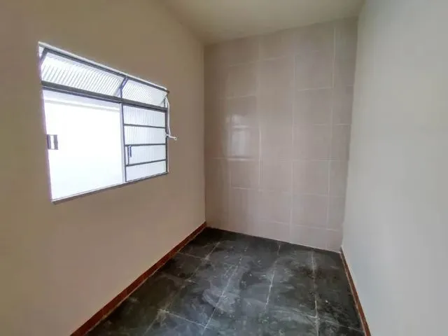 Imagem 3: Aluga Excelente Barracão com 2 Quartos com Terceiro Reversível