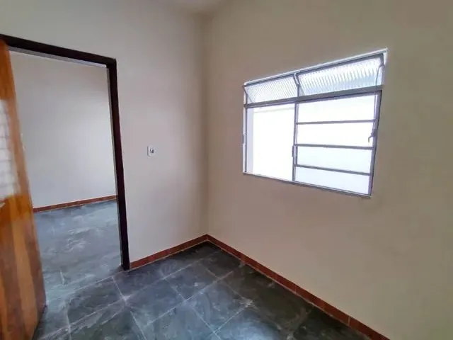 Imagem 15: Aluga Excelente Barracão com 2 Quartos com Terceiro Reversível