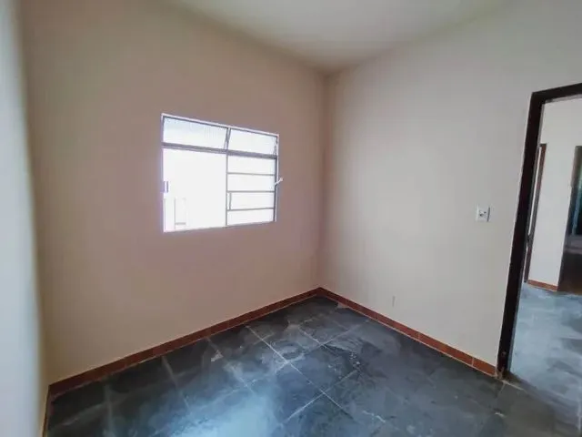Imagem 13: Aluga Excelente Barracão com 2 Quartos com Terceiro Reversível