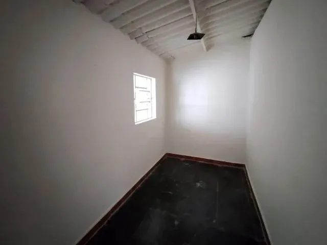 Imagem 4: Aluga Excelente Barracão com 2 Quartos com Terceiro Reversível