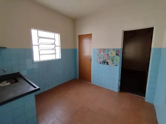 Imagem 9: Aluga Excelente Barracão com 2 Quartos com Terceiro Reversível