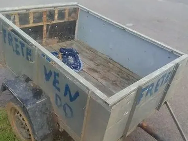 Imagem: Temos Portão para Revenda Reboque Churrasqueira