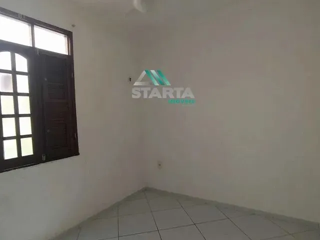 Imagem 6: Casa com 3 Dormitórios e Piscina À Venda, - Lagoa Redonda - Fortaleza/Ce