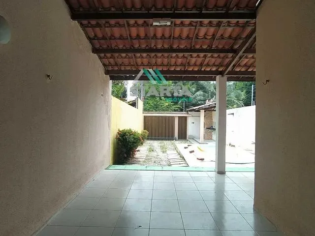 Imagem 7: Casa com 3 Dormitórios e Piscina À Venda, - Lagoa Redonda - Fortaleza/Ce
