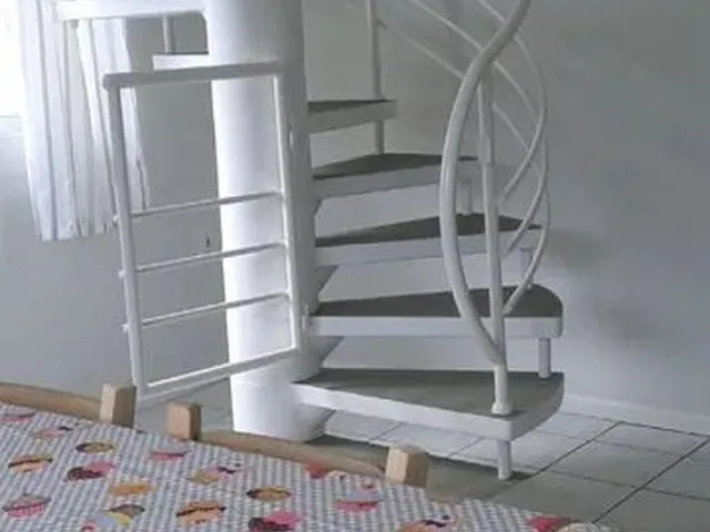 Imagem 5: Quarto Individual em Casa de 2 Pavimento no Estreito Apenas 5 Min do Centro de Floripa