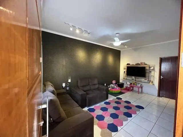 Imagem 4: Casa À Venda em Barcelona, Apenas 200 Mil