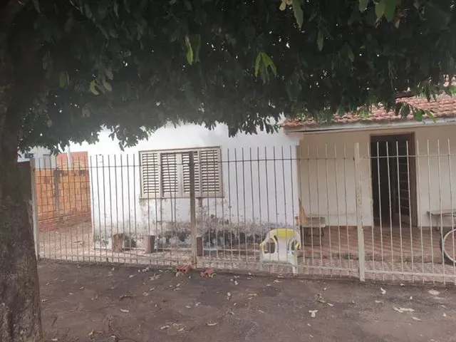 Imagem: Lote com Casa